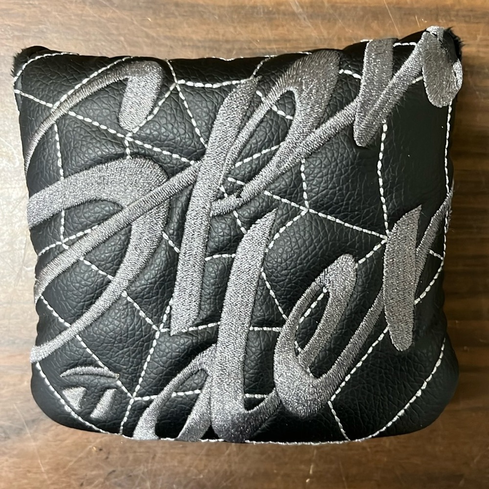 TaylorMade Spider head-cover
